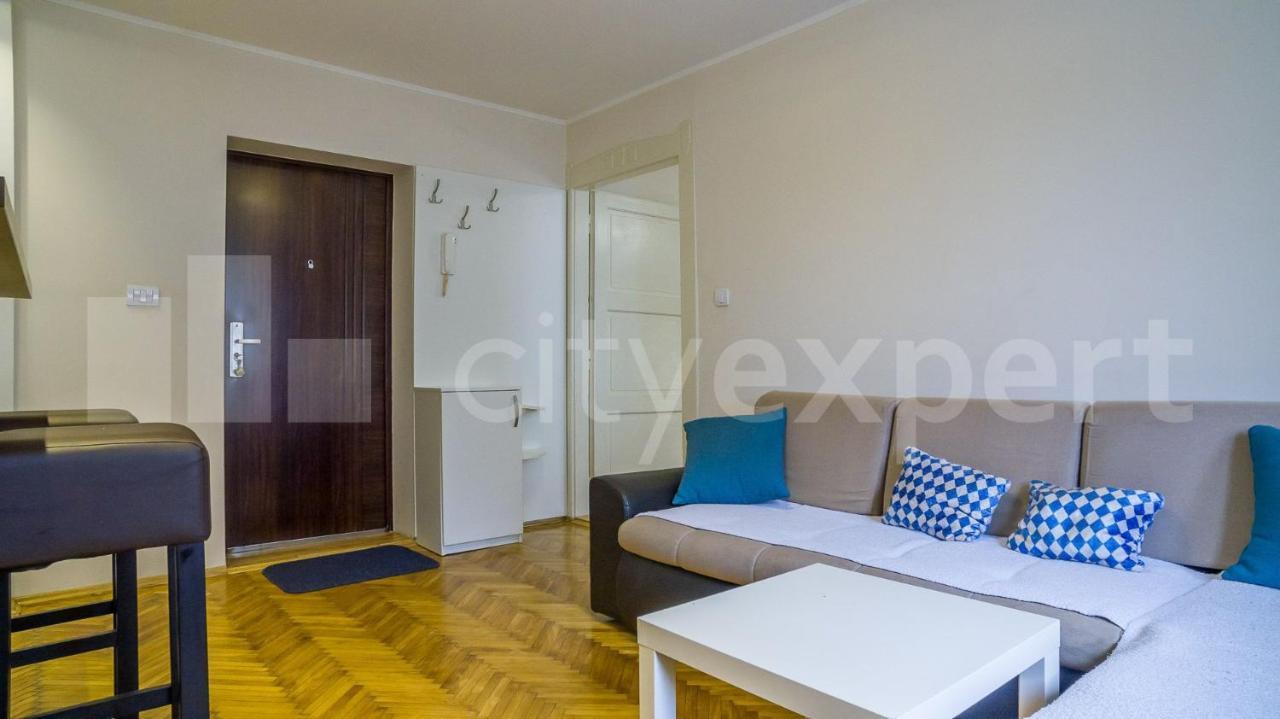 Central Apartment With Garage Novi Sad Ngoại thất bức ảnh
